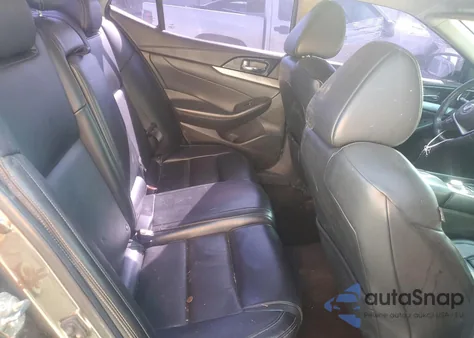 2017 Nissan Maxima 3.5S z USA, uszkodzony, nr VIN 1N4AA6AP2HC372181